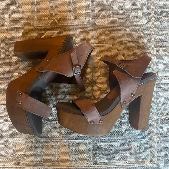 Marradini Made in Italy Brown Leather Sandal Wedges - Picture 2 of 5